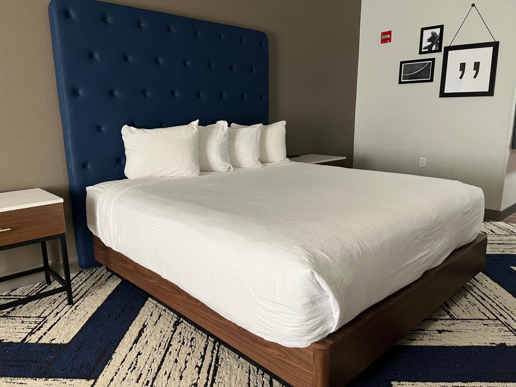 Best Western Plus Hotel&Suites Airport South Forest Park Extérieur photo